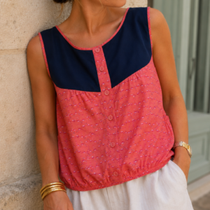 Blusa combinada azul marino  estampado flamencos