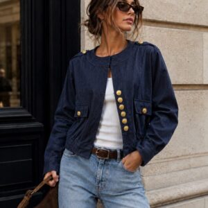 CHAQUETA DE MUJER ESTILO OFICIAL – BOTONES DORADOS